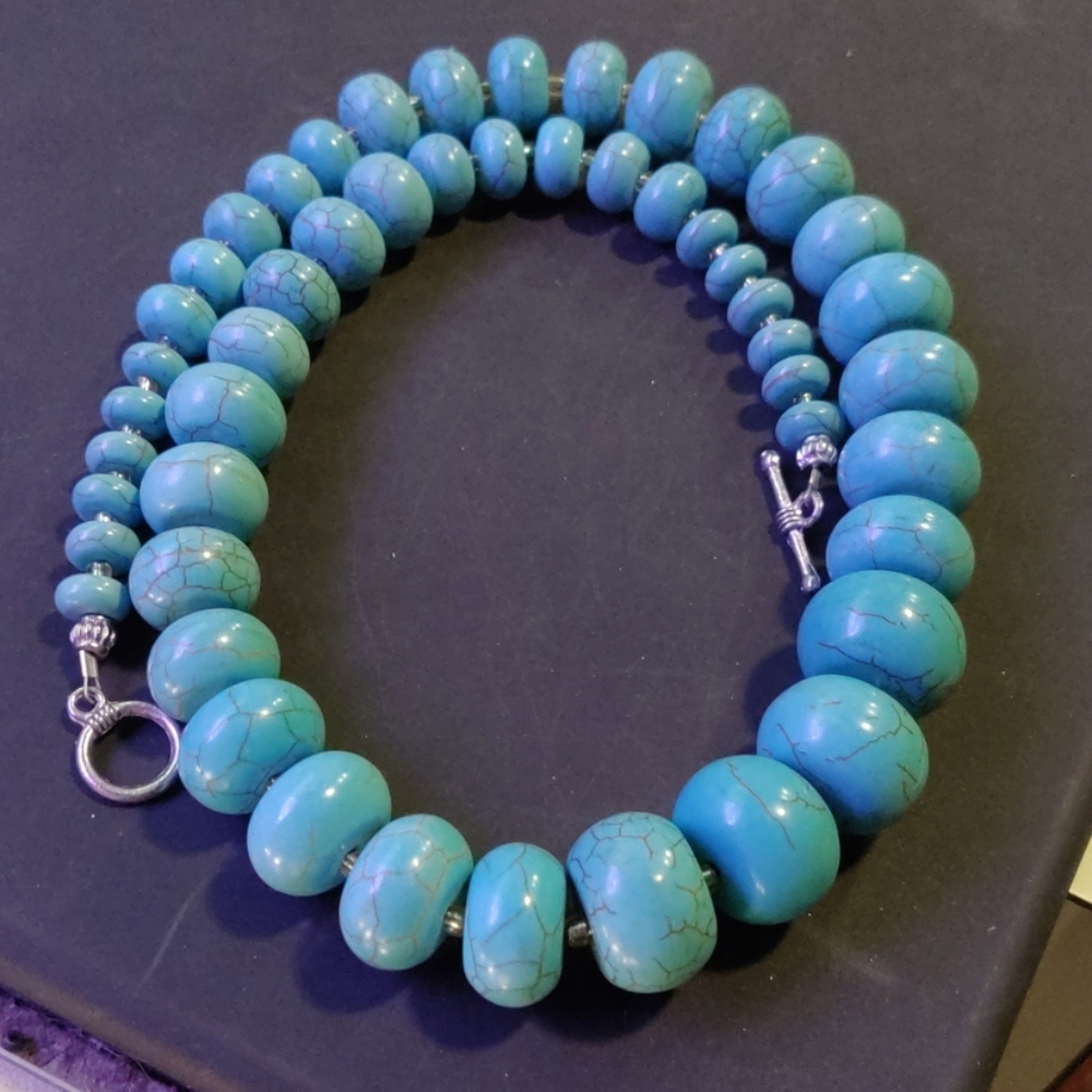 Turquoise necklace graduated stones - Picture 1 of 5